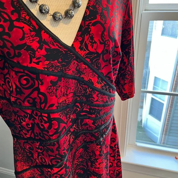 Easy care elbow sleeve dress - Picture 2 of 9